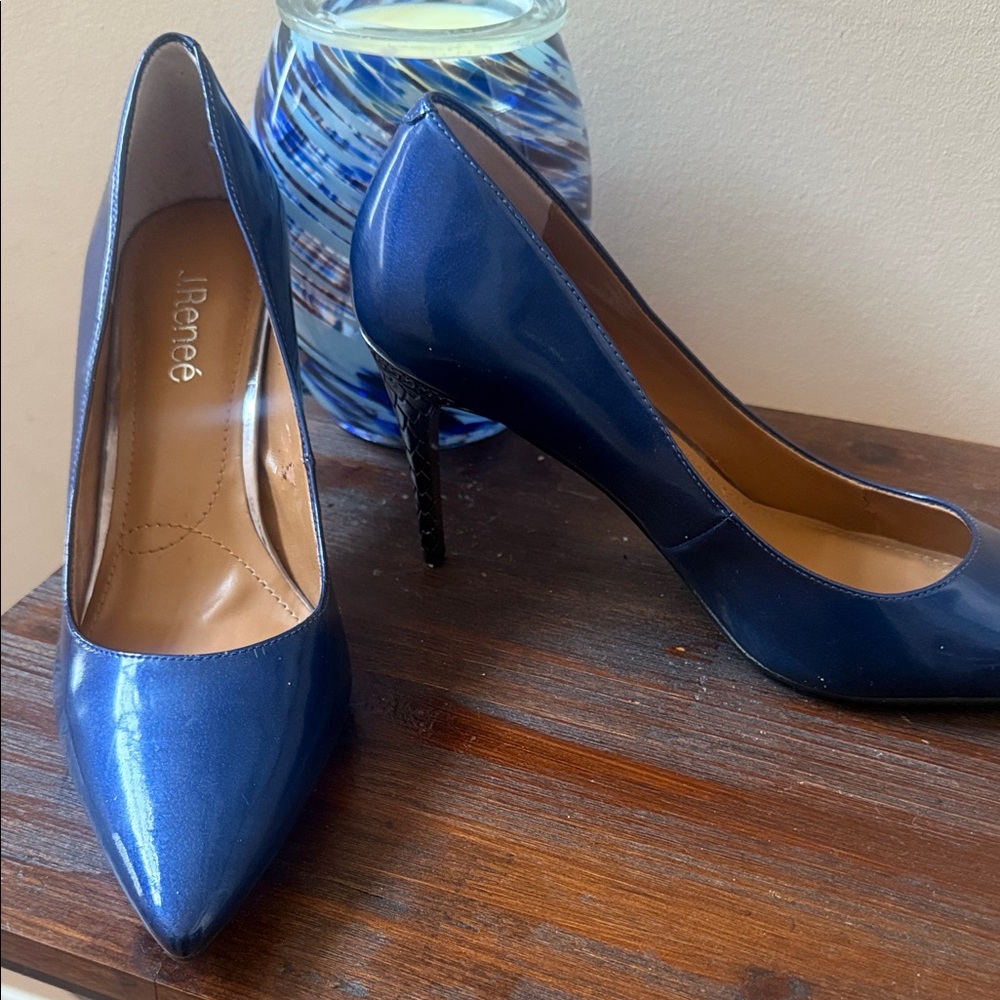 J.Renee Glossy Navy Heels